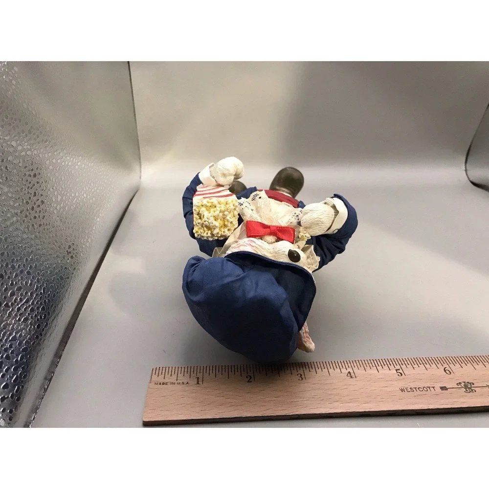 Christopher Cat Figure Londonshire Possible Dreams Clothtique 1991 Folkcraft